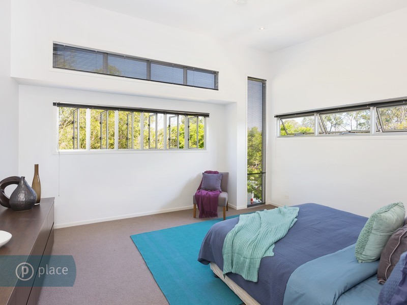 204 Graceville Avenue, Graceville QLD 4075