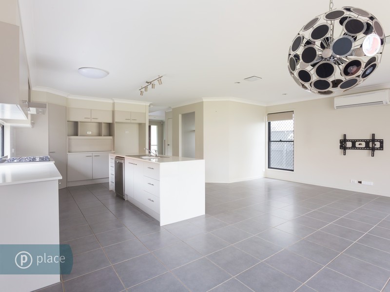 110 Oxley Road, Chelmer QLD 4068