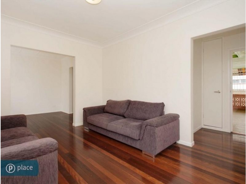 9 Coleman Street, Graceville QLD 4075