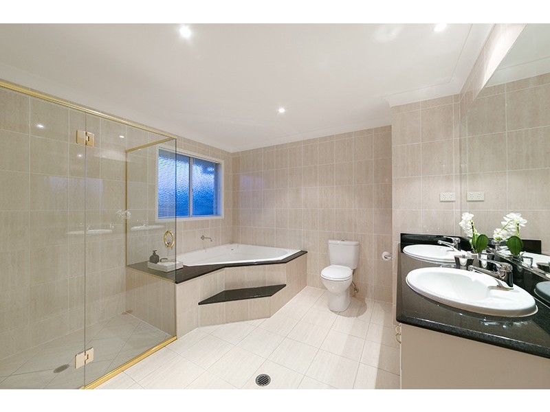 122 Brookwater Drive, Brookwater QLD 4300