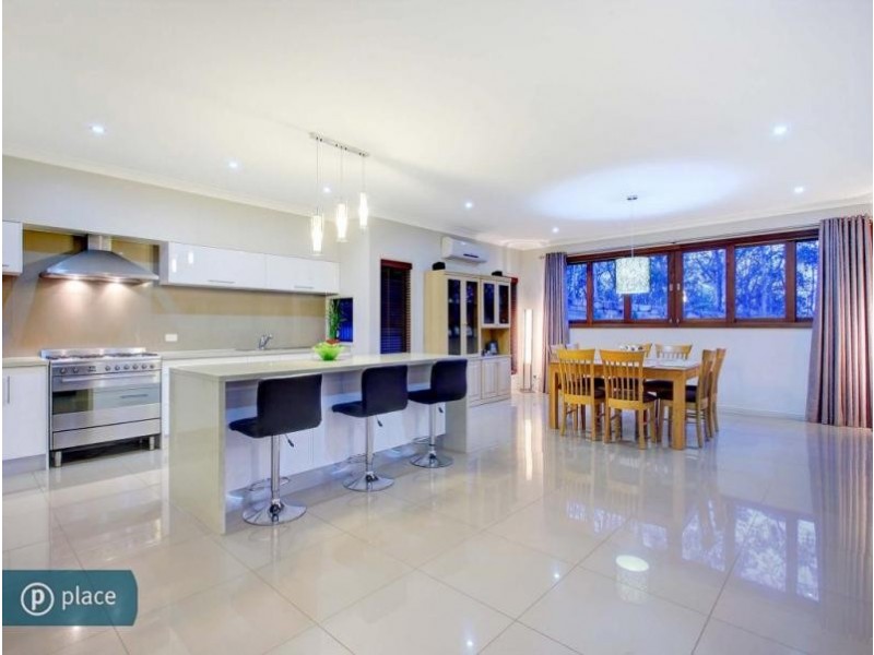 58 Gordon Circuit, Seventeen Mile Rocks QLD 4073