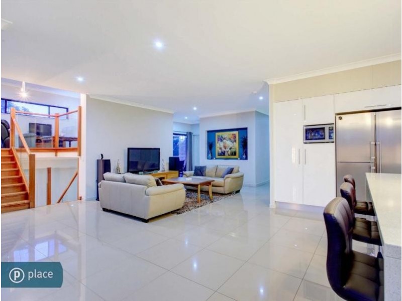 58 Gordon Circuit, Seventeen Mile Rocks QLD 4073