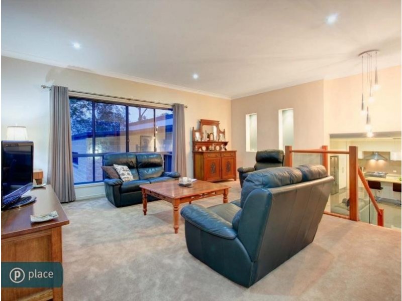 58 Gordon Circuit, Seventeen Mile Rocks QLD 4073