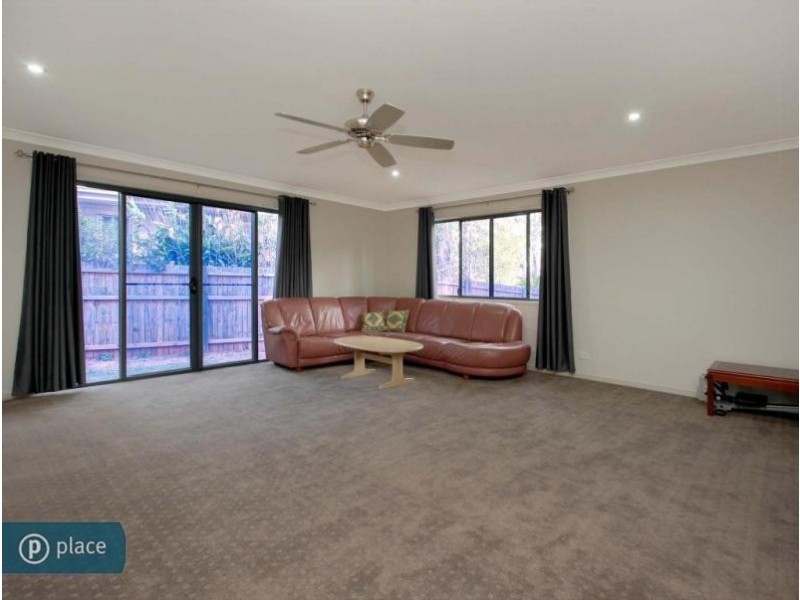 58 Gordon Circuit, Seventeen Mile Rocks QLD 4073