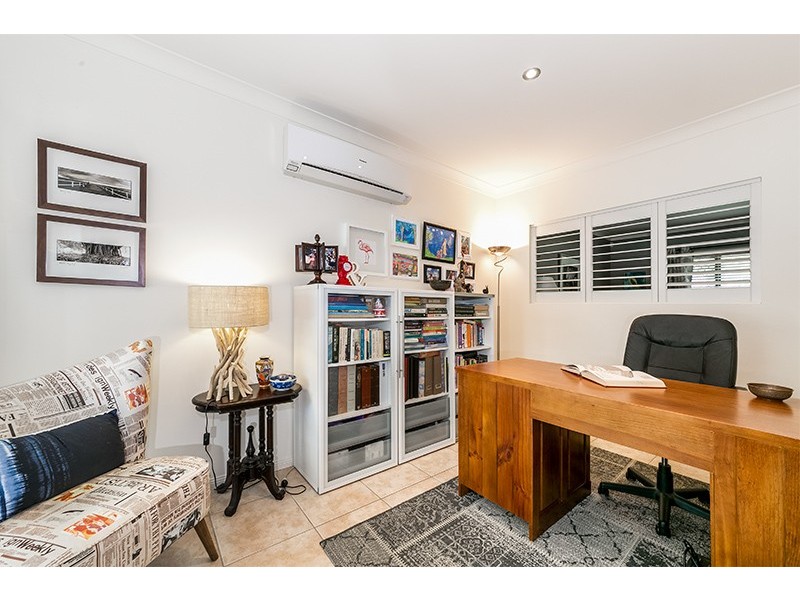 45 Brookeside Crescent, Seventeen Mile Rocks QLD 4073