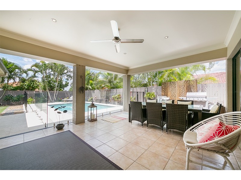 45 Brookeside Crescent, Seventeen Mile Rocks QLD 4073