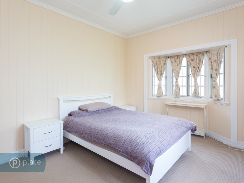 14 Eversley Terrace, Yeronga QLD 4104