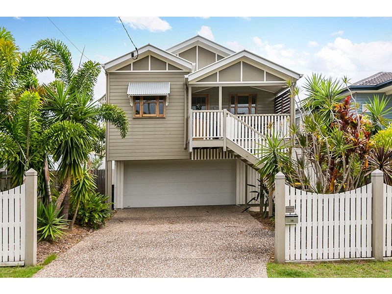 16 Collins Street, Corinda QLD 4075