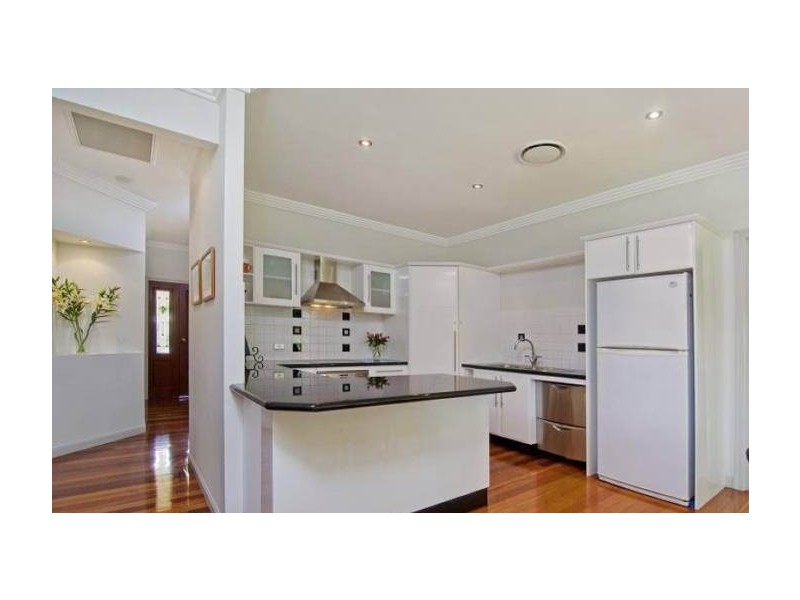 29 Sandon Street, Graceville QLD 4075