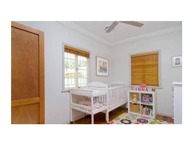 29 Sandon Street, Graceville QLD 4075