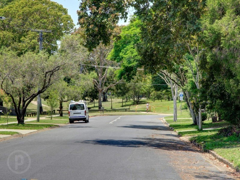 1/184 Strong Ave, Graceville QLD 4075