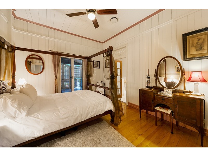 36 Verney Road West, Graceville QLD 4075