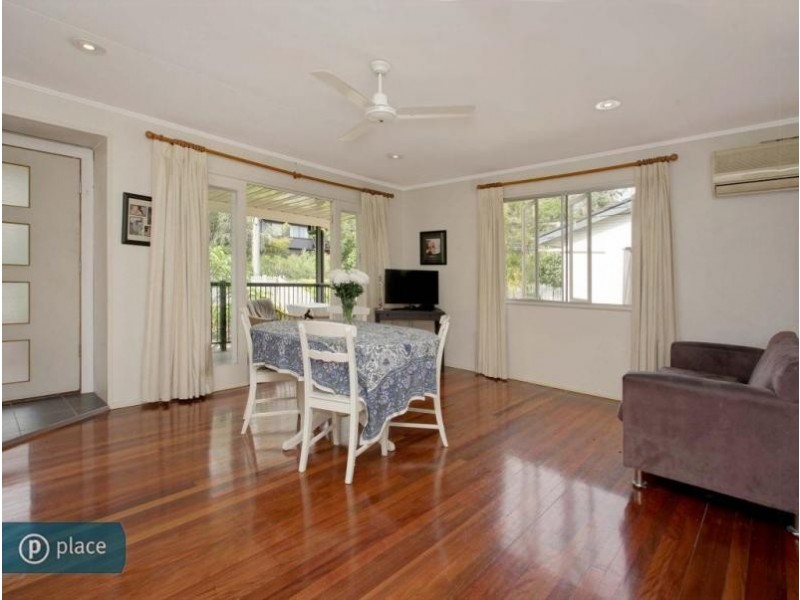 49 Almeida Street, Indooroopilly QLD 4068