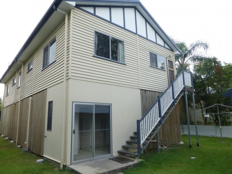 1138 Oxley Road, Oxley QLD 4075