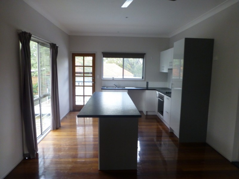 1138 Oxley Road, Oxley QLD 4075