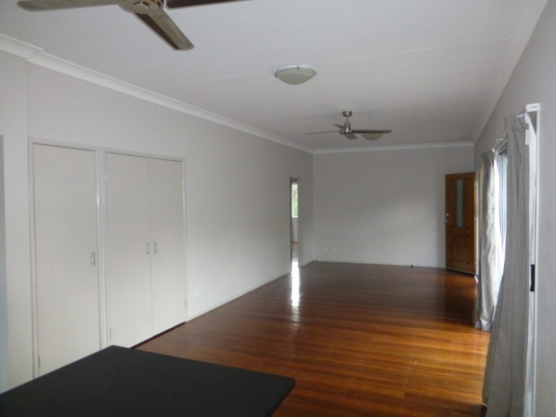 1138 Oxley Road, Oxley QLD 4075