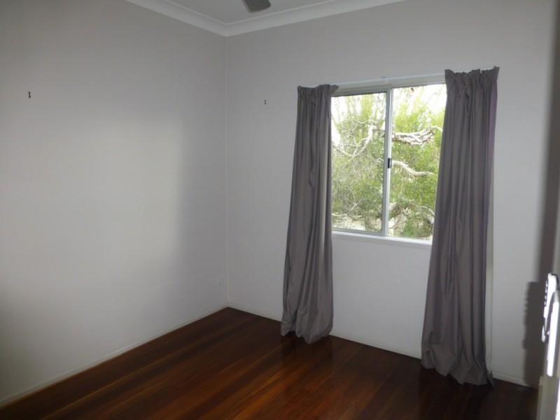 1138 Oxley Road, Oxley QLD 4075