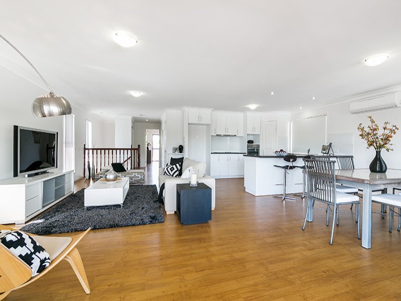 26 Cascades Street, Springfield Lakes QLD 4300