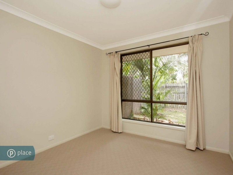 41 Logan Avenue, Oxley QLD 4075