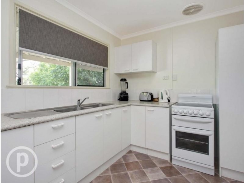 225 Englefield Road, Oxley QLD 4075