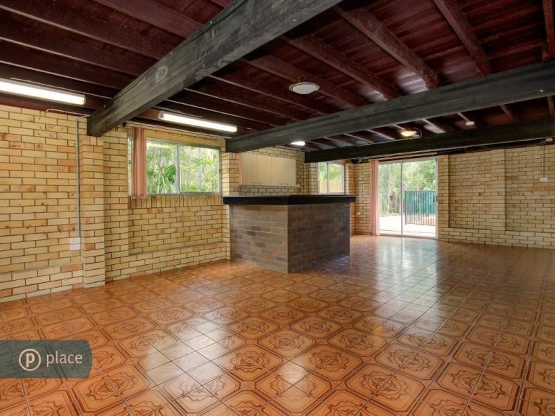 11 Malgoa Street, The Gap QLD 4061