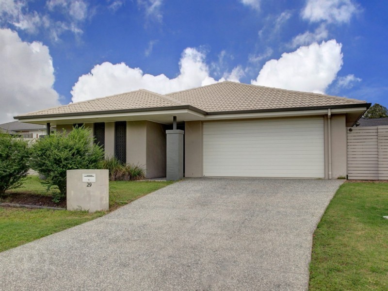 29 Whipbird Circuit, Victoria Point QLD 4165