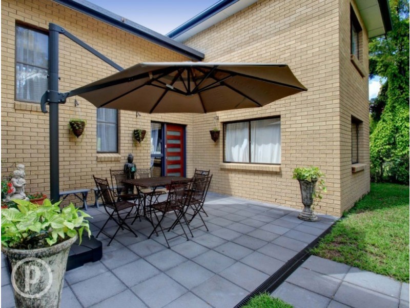 90 Borden Street, Sherwood QLD 4075