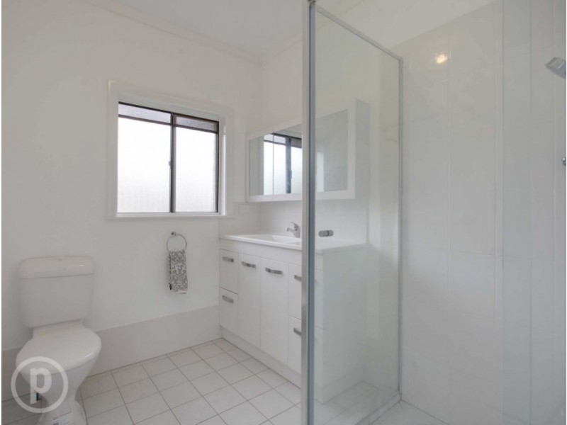 90 Borden Street, Sherwood QLD 4075