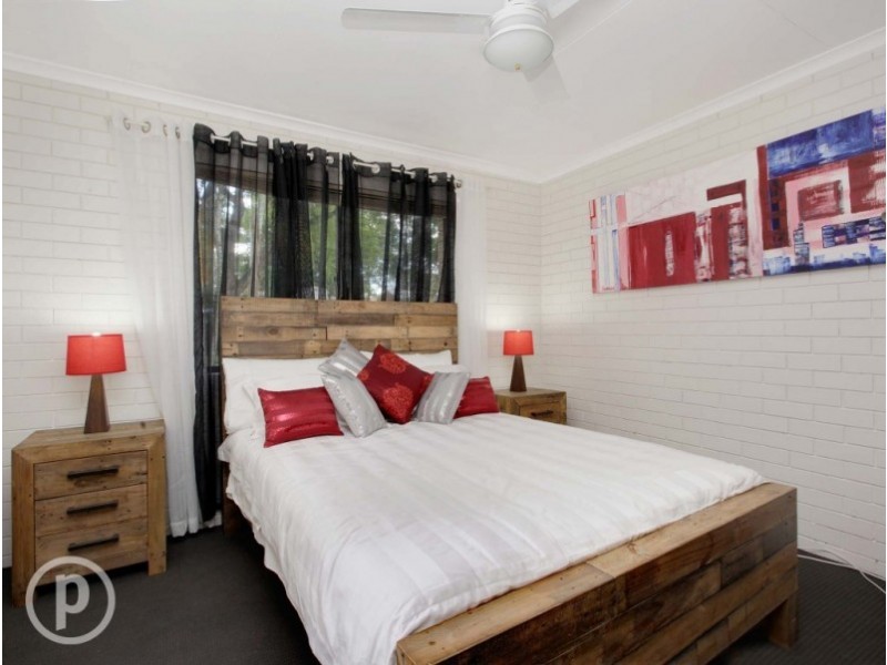 90 Borden Street, Sherwood QLD 4075