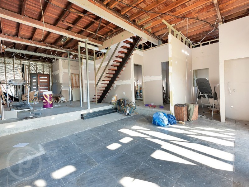 25 Oatland Crescent, Holland Park West QLD 4121