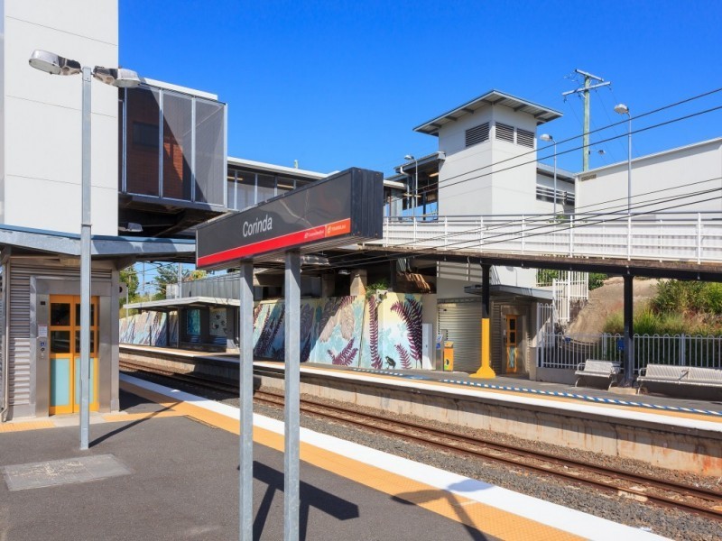 16 Oxley Terrace, Corinda QLD 4075