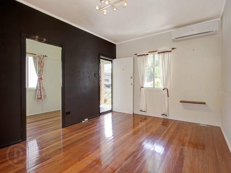 7 Calston Street, Oxley QLD 4075