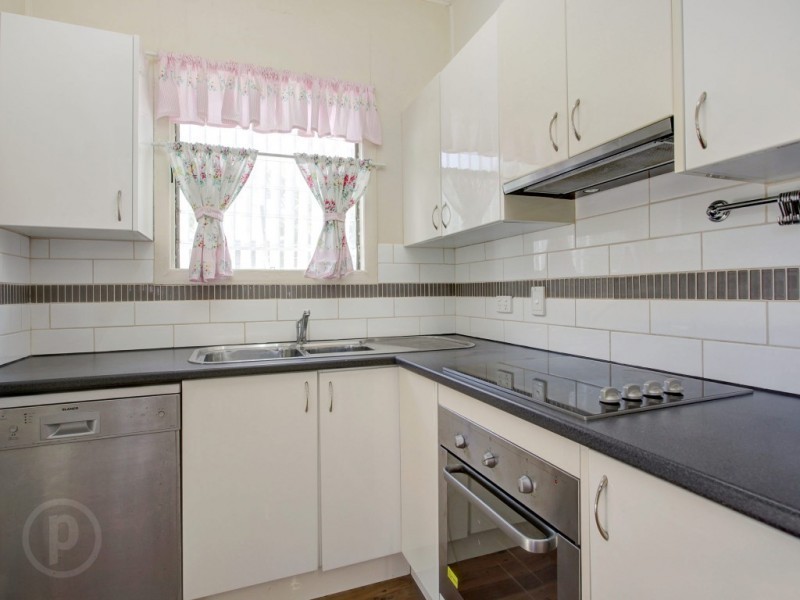 7 Calston Street, Oxley QLD 4075