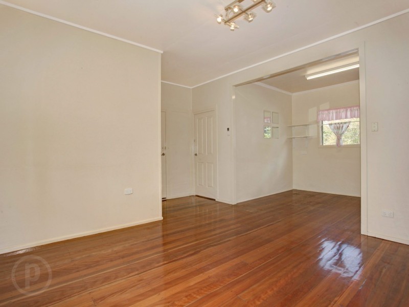 7 Calston Street, Oxley QLD 4075