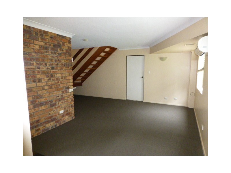 3/14 Armadale Street, St Lucia QLD 4067
