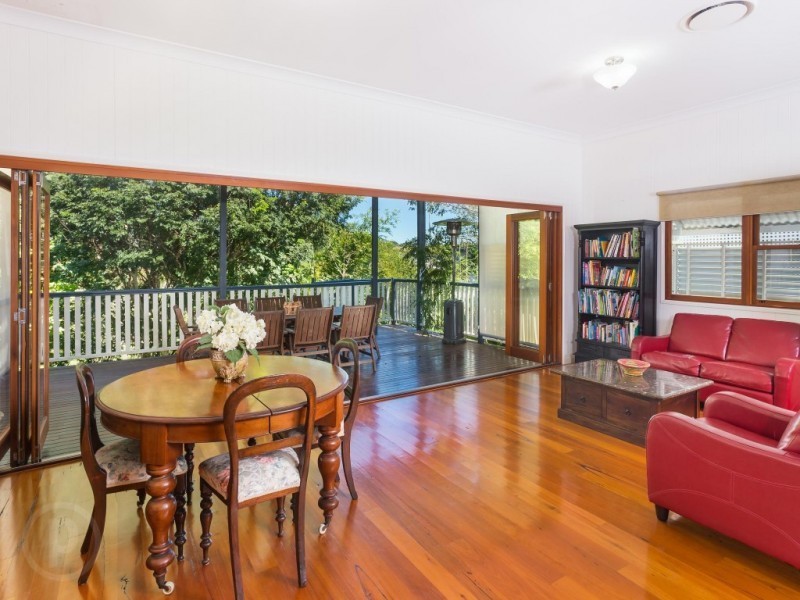 145 Strong Avenue, Graceville QLD 4075