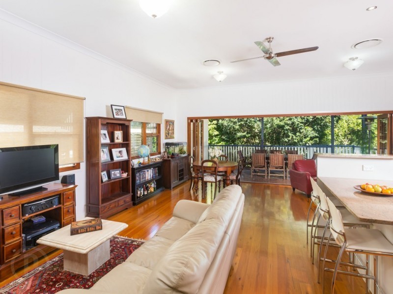 145 Strong Avenue, Graceville QLD 4075