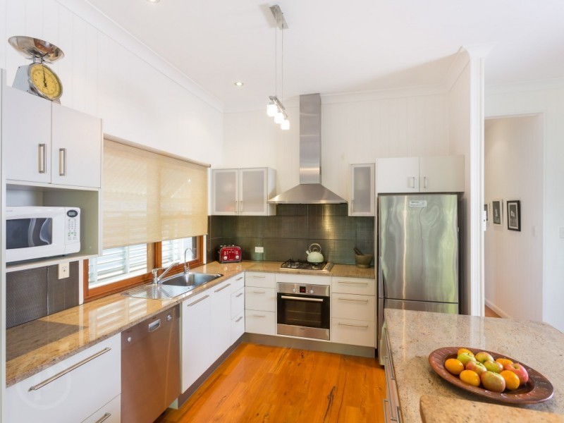 145 Strong Avenue, Graceville QLD 4075