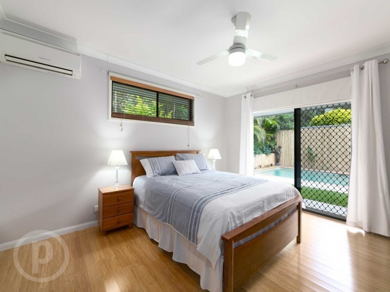 54 Brookeside Crescent, Seventeen Mile Rocks QLD 4073