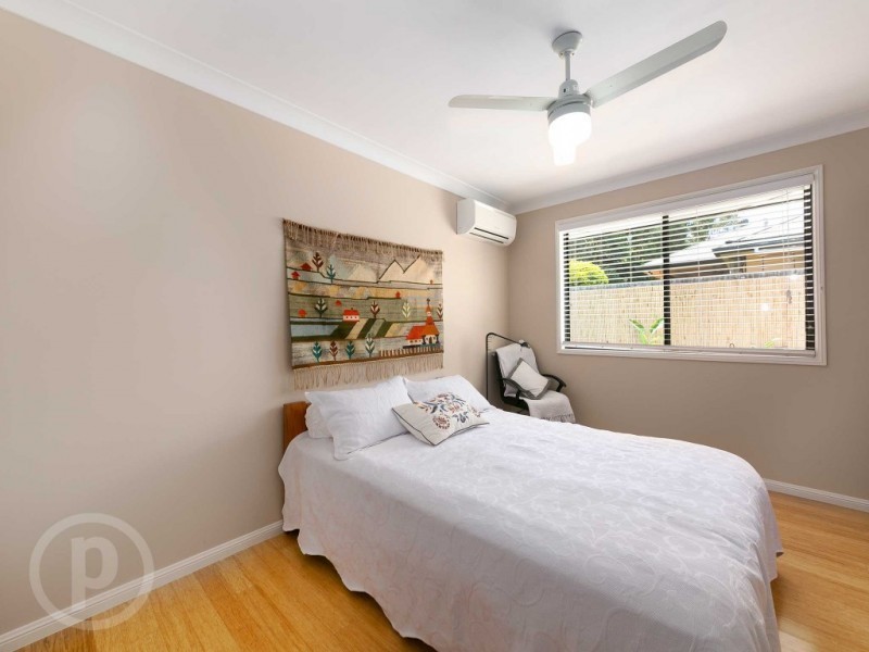 54 Brookeside Crescent, Seventeen Mile Rocks QLD 4073