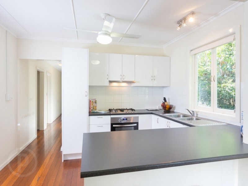 3 Frank Street, Graceville QLD 4075