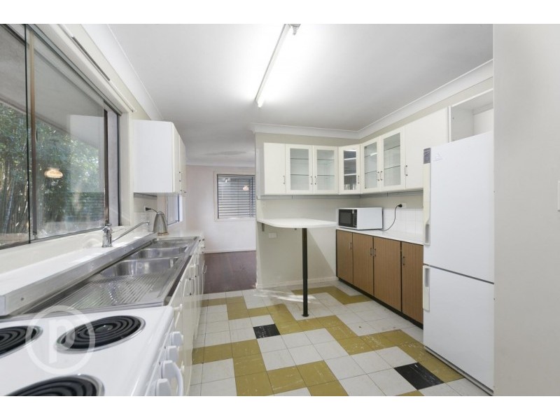 34 Queenscroft Street, Chelmer QLD 4068