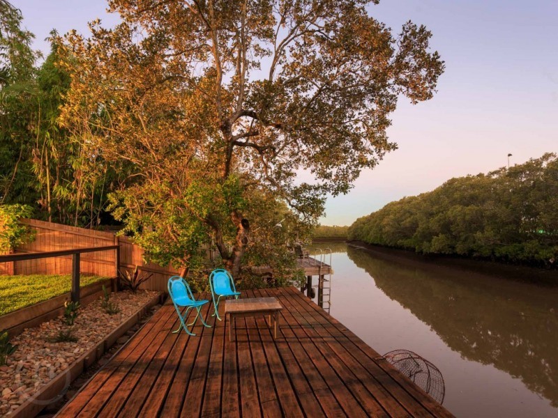 25 Bodalla Street, Norman Park QLD 4170