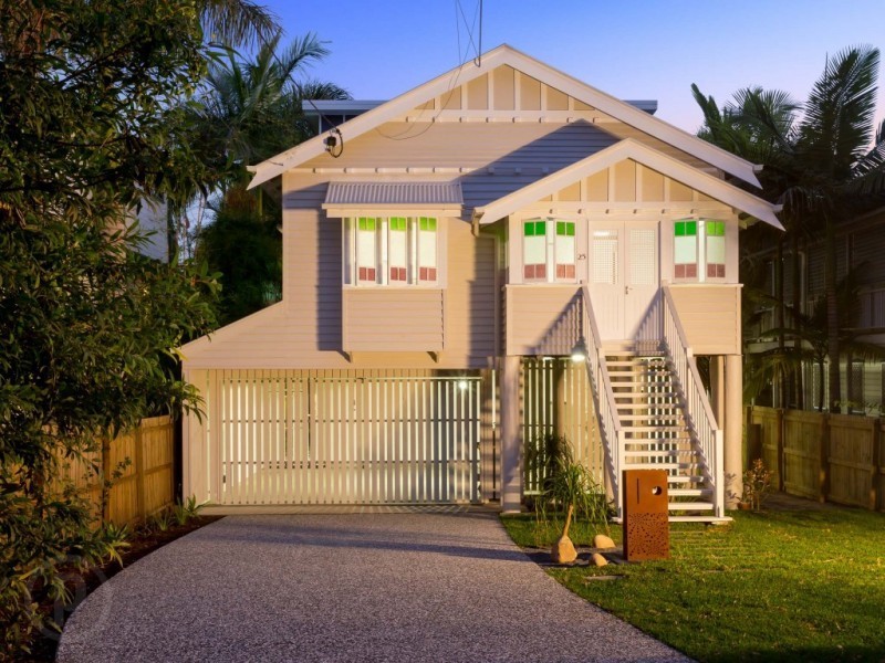 25 Bodalla Street, Norman Park QLD 4170