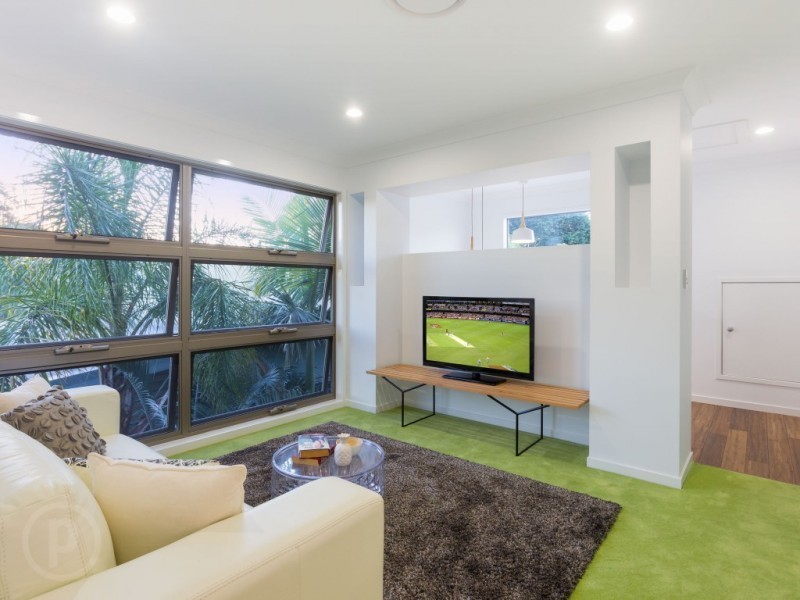 25 Bodalla Street, Norman Park QLD 4170