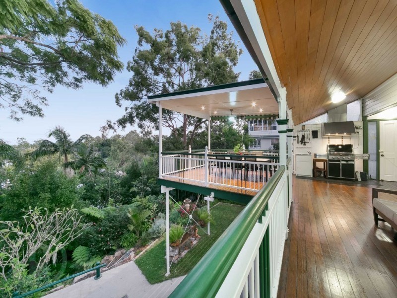 243 Swann Road, Taringa QLD 4068