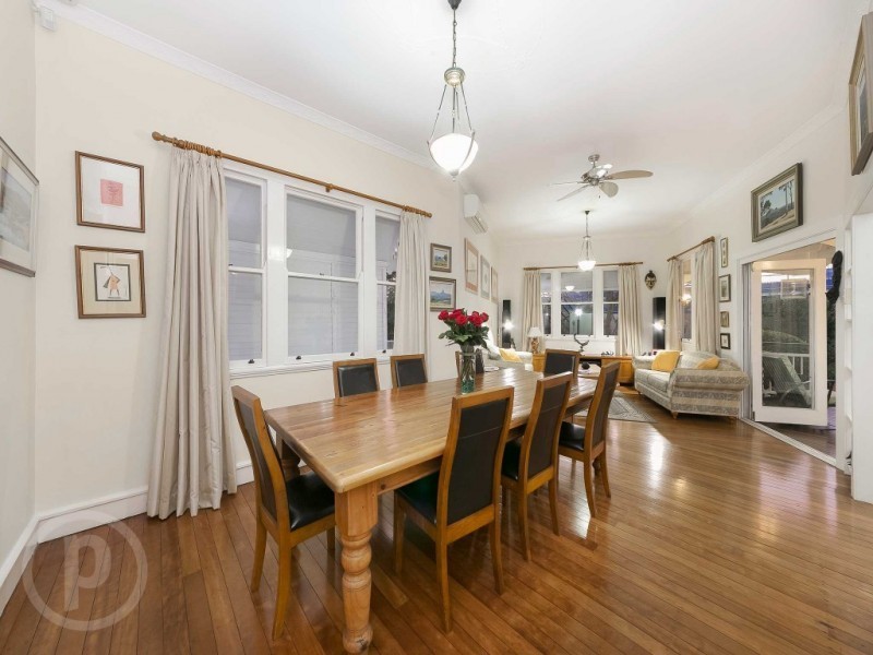 243 Swann Road, Taringa QLD 4068