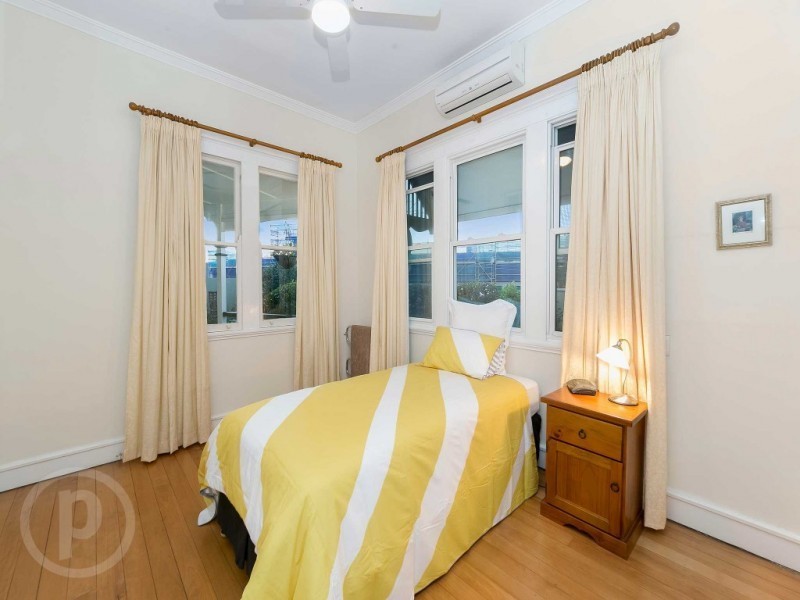243 Swann Road, Taringa QLD 4068