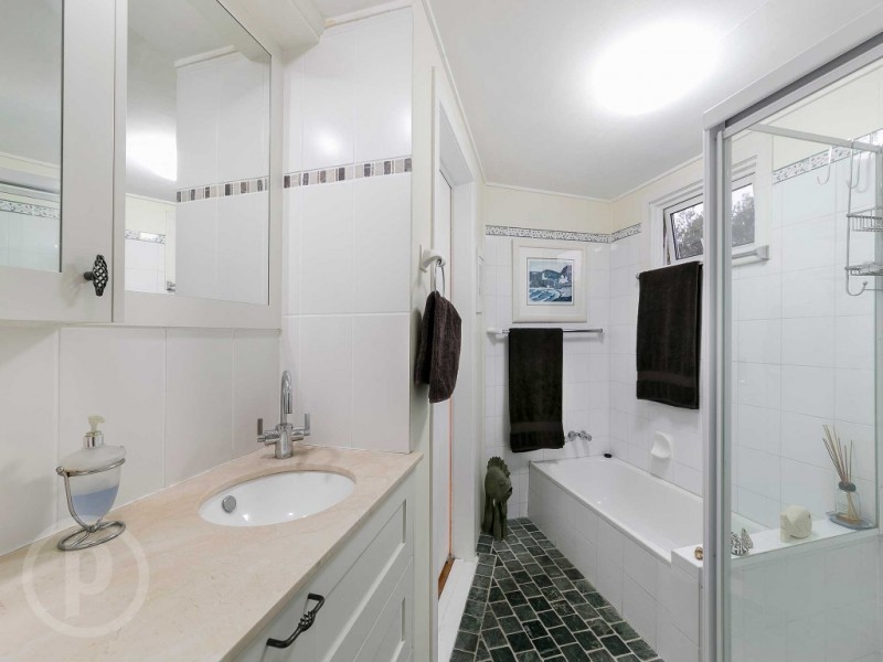 243 Swann Road, Taringa QLD 4068