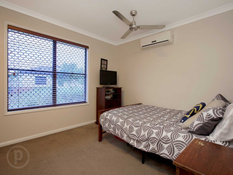 22 Gleneagles Crescent, Oxley QLD 4075